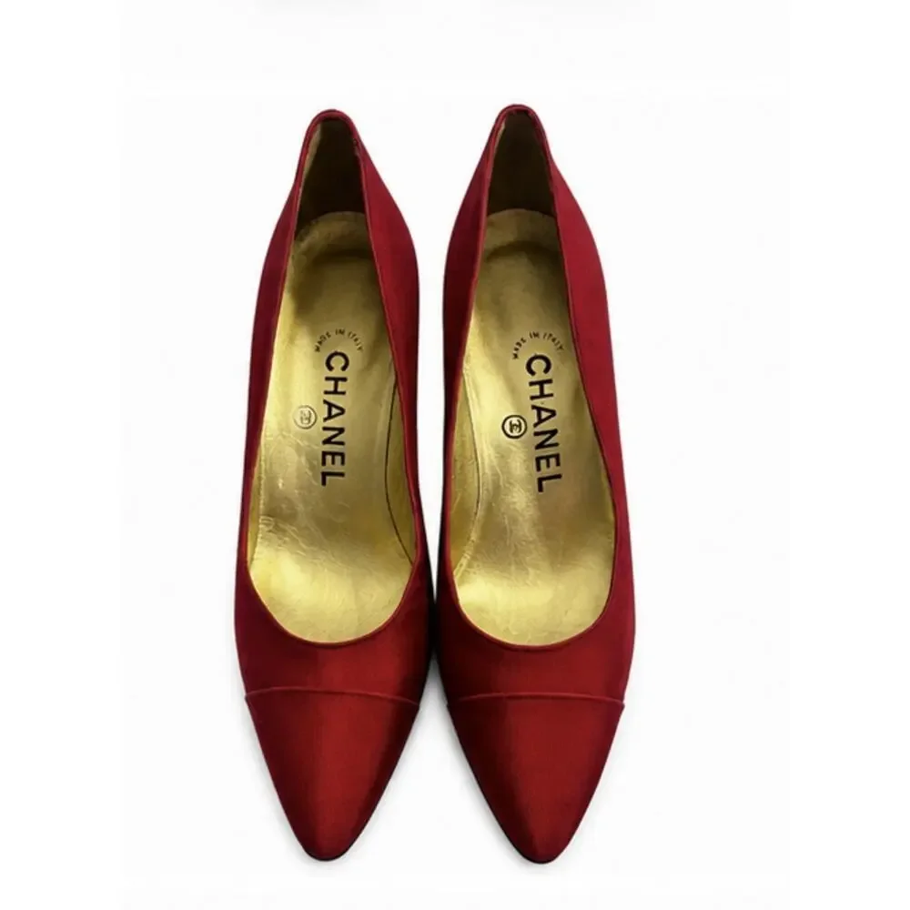 CHANEL Red Satin Pointed Toe Pumps Heels Gold Interior Made Italy Size 6.5